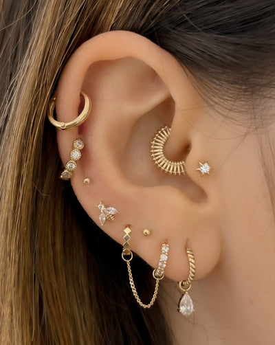 Eleanor - 14k Gold Star Flat Back Earring